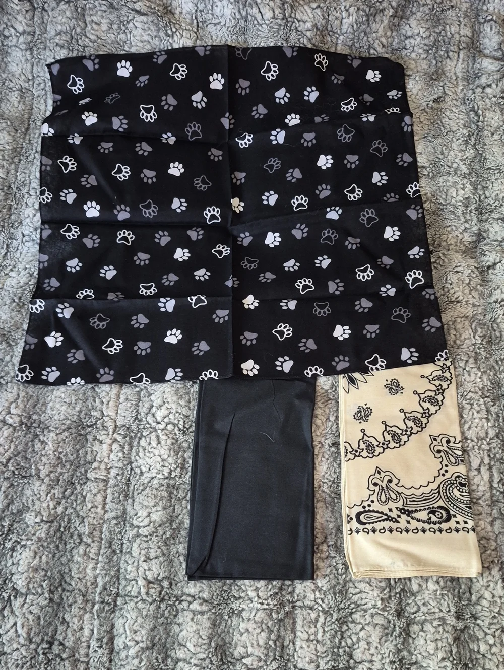 Lot Of Bandanas ( 868)